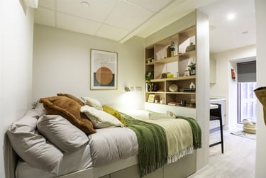 1 bed studio, Lancaster Street, Aston, Birmingham, B47FN - Image 3
